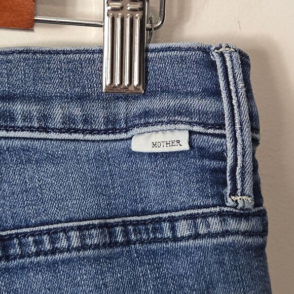 MOTHER Size 26 The Weekend Fray Hem Flare Jeans in Groovin Wash Women's - Picture 13 of 15